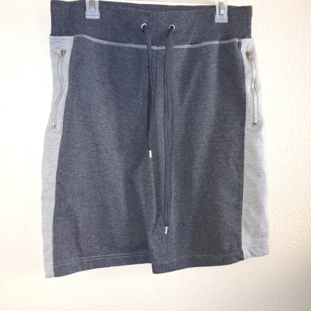 Carbon exposed zipper pocket sweat shorts LG gray
